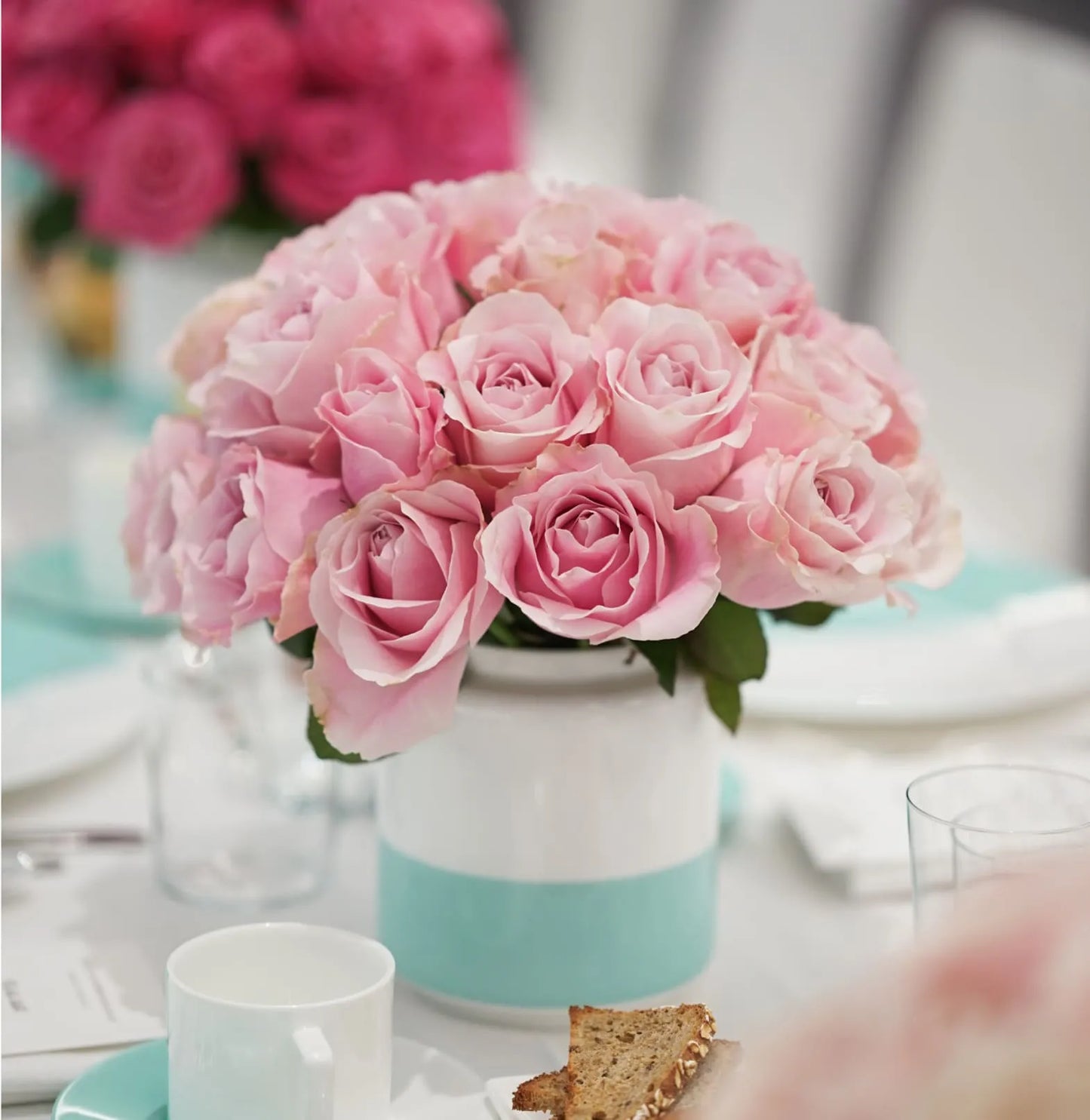 Elegant Rose Dining Table Arrangement